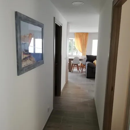 Vacacional 1 Apartment *