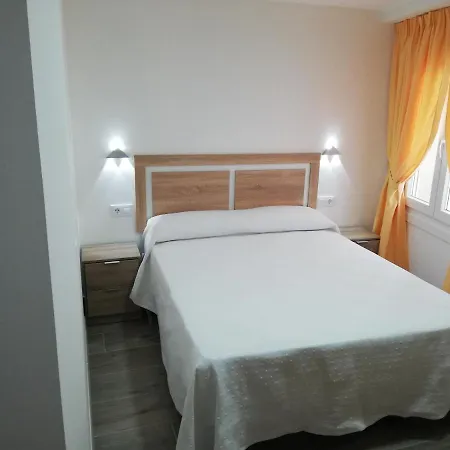 Vacacional 1 Apartment *